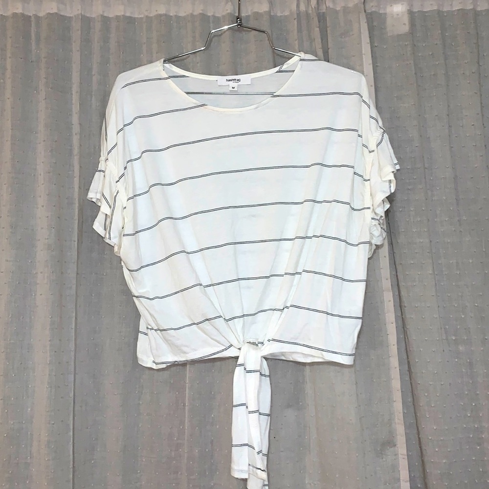 NWOT Hashtag tie waist tee